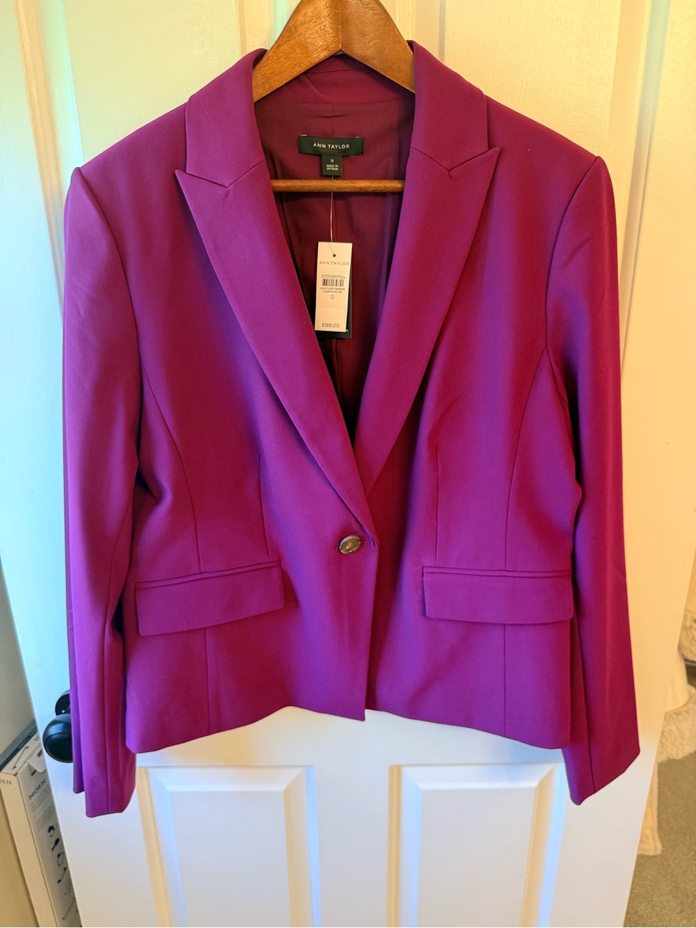 NWT Ann Taylor Size 12 Fuchsia Tailored Single-Button Blazer $189